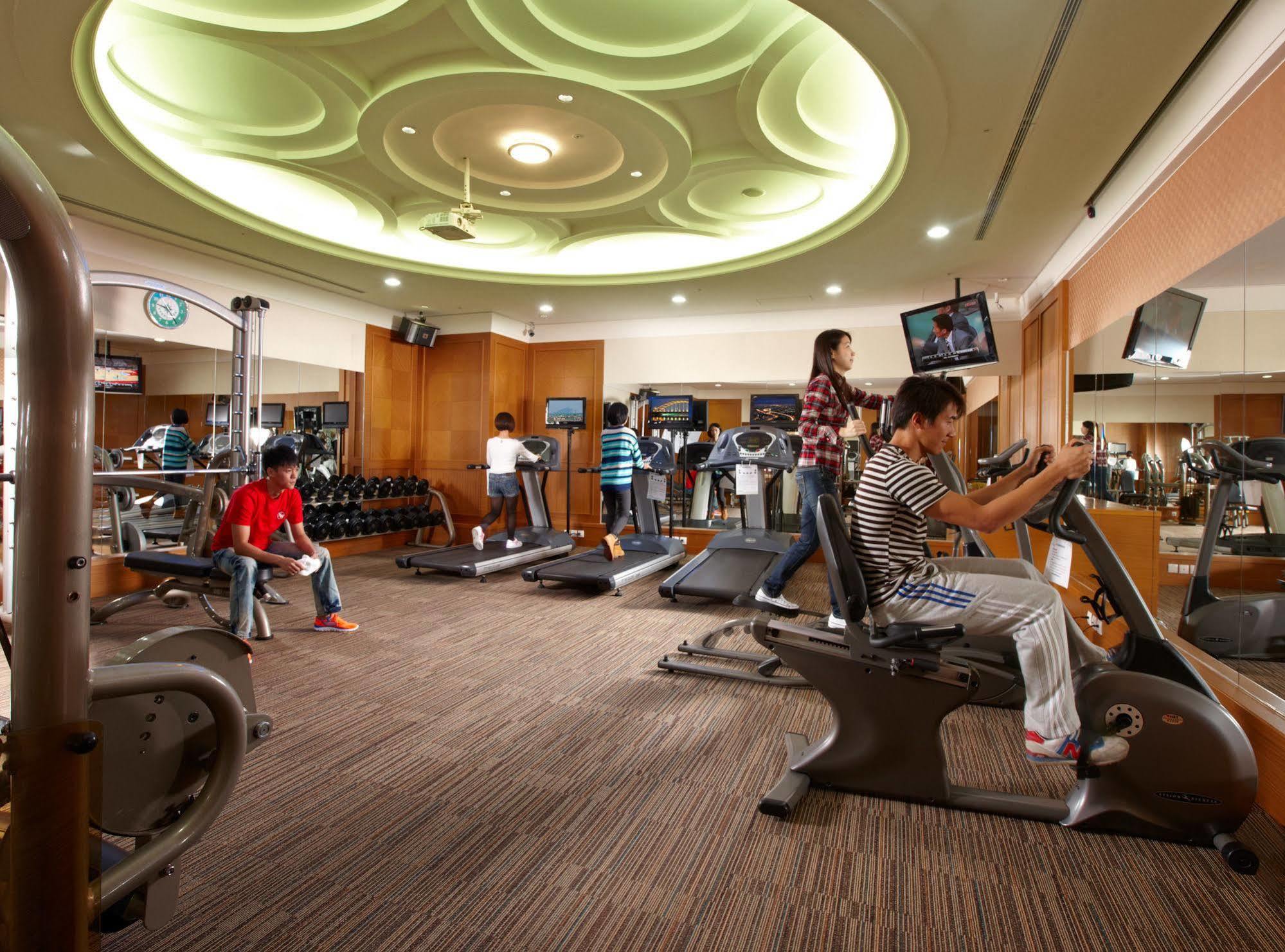 Evergreen Resort Hotel - Jiaosi Jiaoxi Exterior foto The gym at the hotel